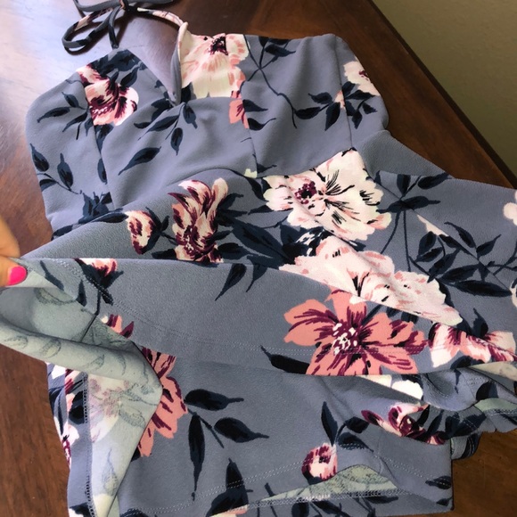 floral romper - Picture 2 of 3